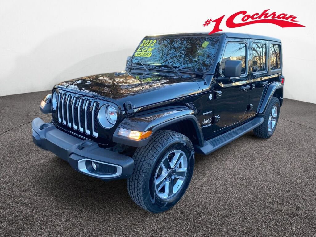 Used 2022 Jeep Wrangler Unlimited Sahara w/ Cold Weather Group image 3