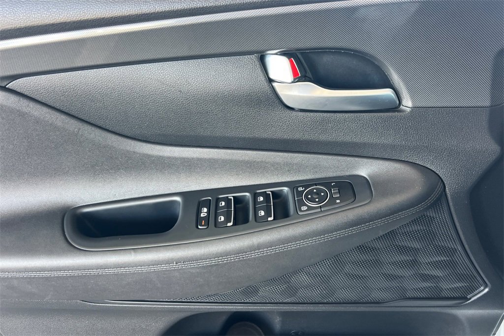 Used 2023 Hyundai Santa Fe SEL image 15