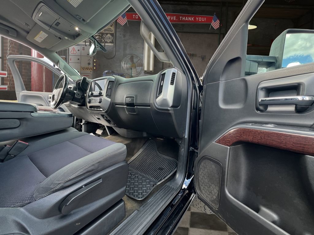 Certified 2018 GMC Sierra 2500 SLE w/ SLE Preferred Package image 16