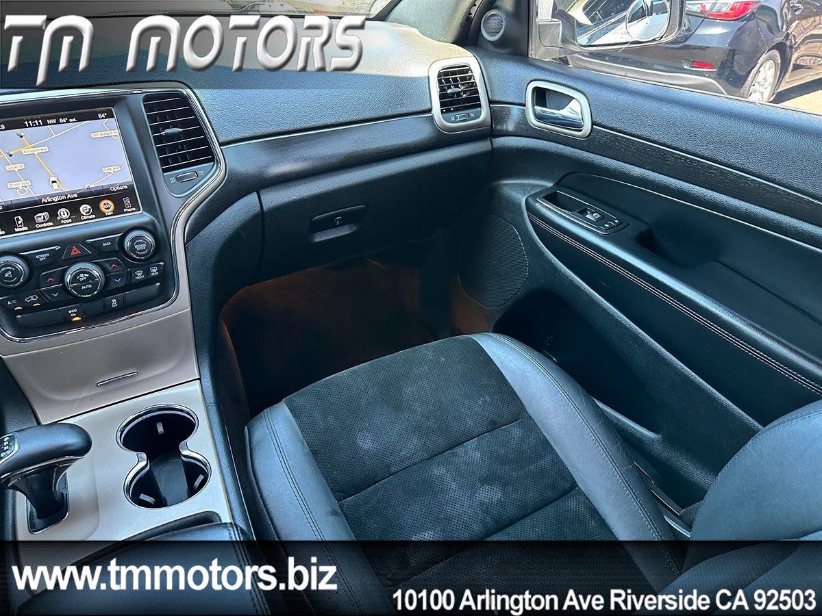 Used 2014 Jeep Grand Cherokee Altitude AWD/4WD image 12