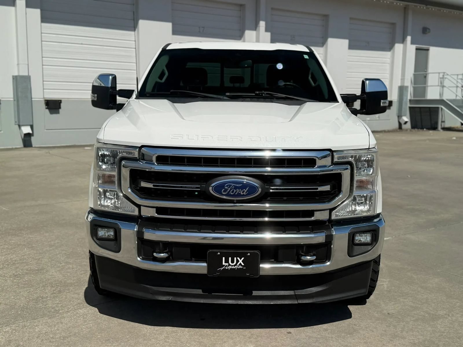 Used 2020 Ford F350 Lariat w/ Chrome Package AWD/4WD image 3