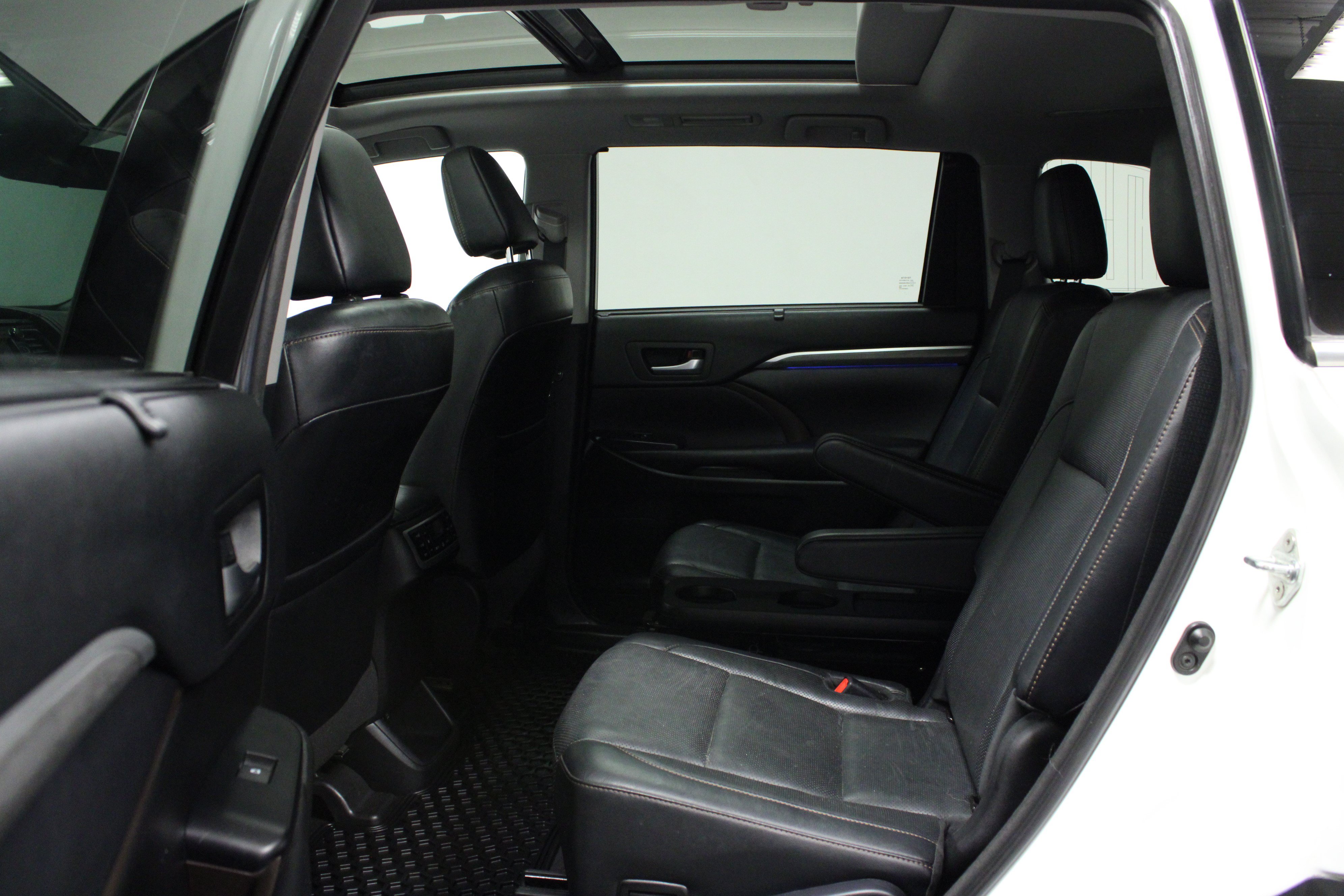 Used 2018 Toyota Highlander Limited AWD/4WD image 13