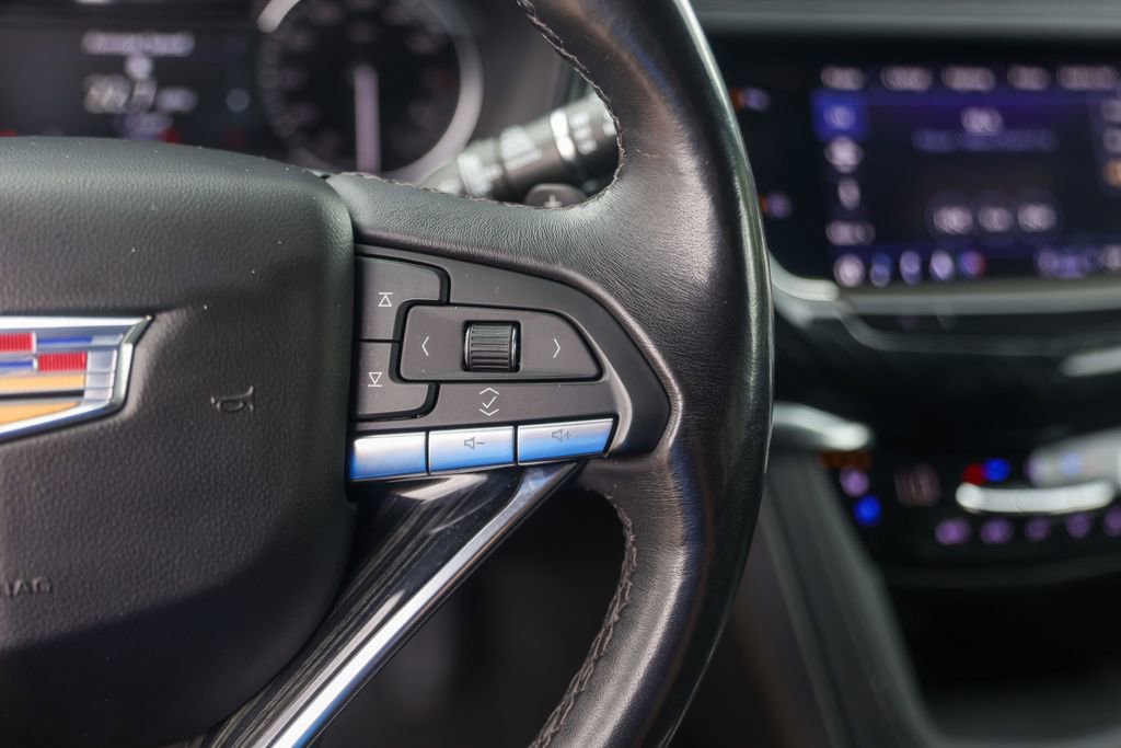 Used 2023 Cadillac XT6 Premium Luxury FWD image 13
