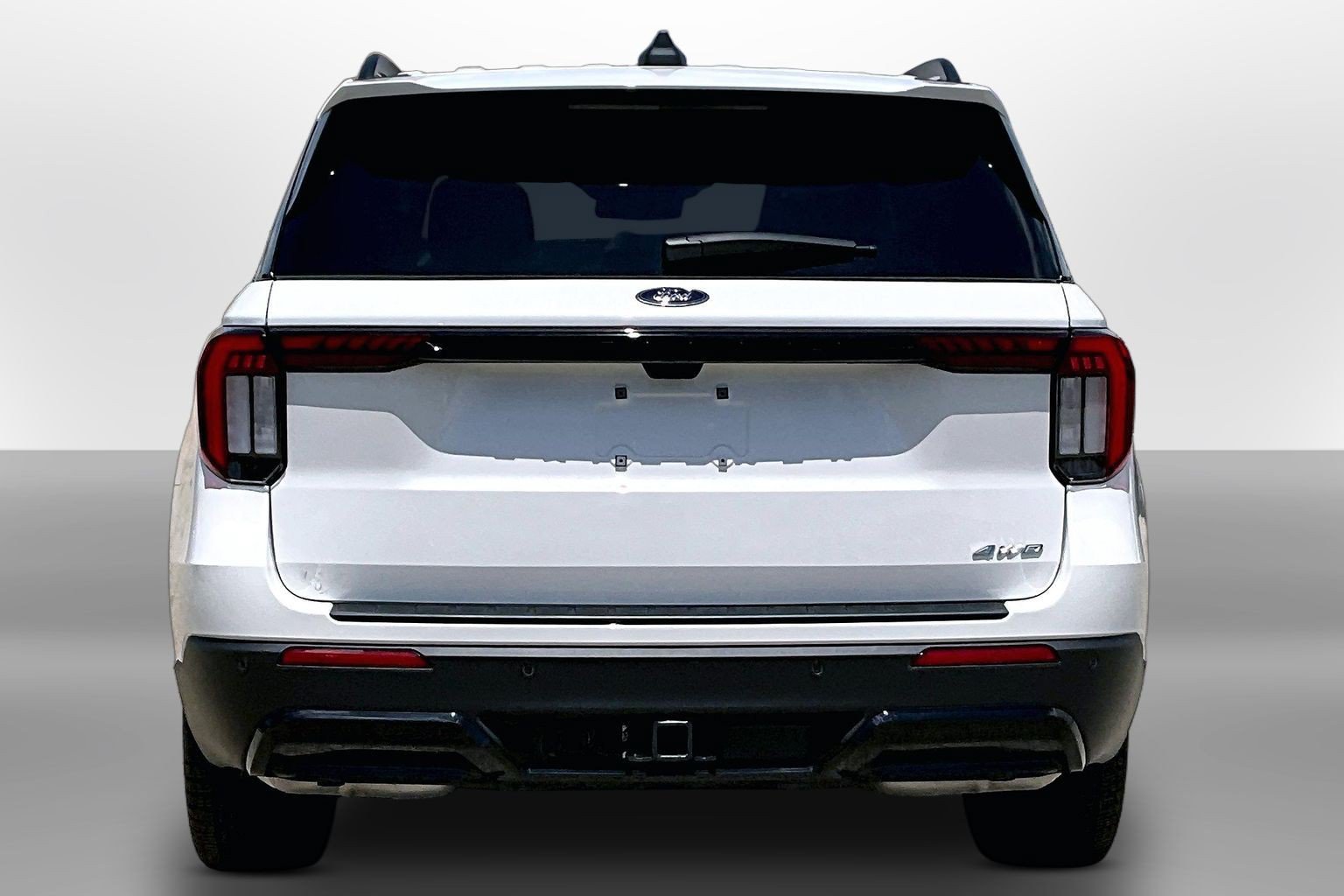 Used 2025 Ford Explorer ST-Line w/ Premium Package AWD/4WD image 4