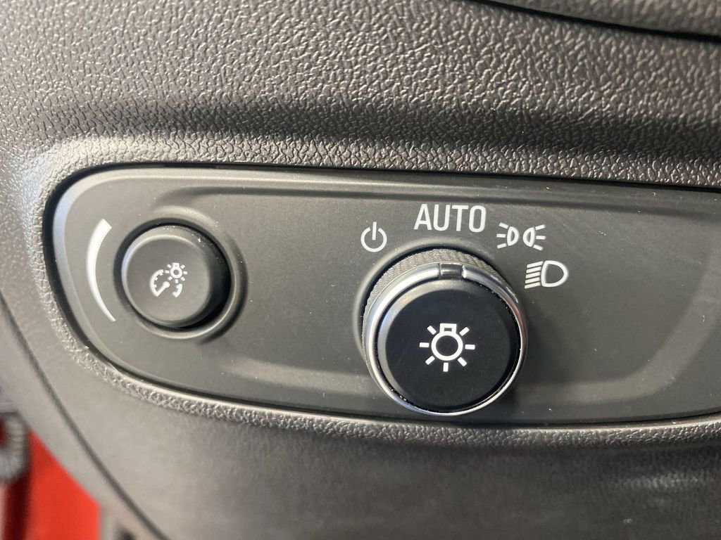 Certified 2023 Chevrolet Equinox LT FWD image 24