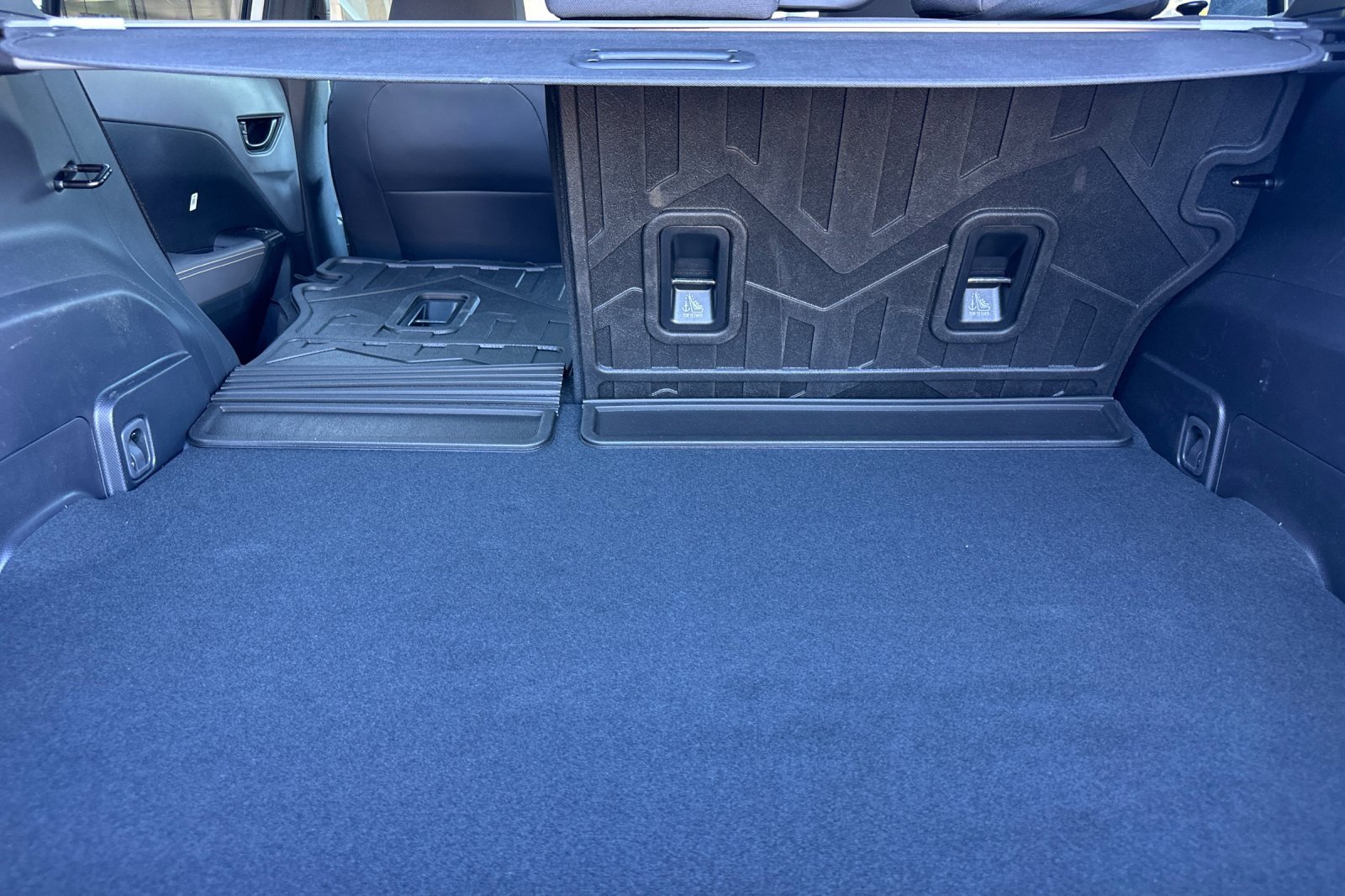 Certified 2025 Subaru Crosstrek 2.5i Sport w/ Crosstrek Mirror Package image 16