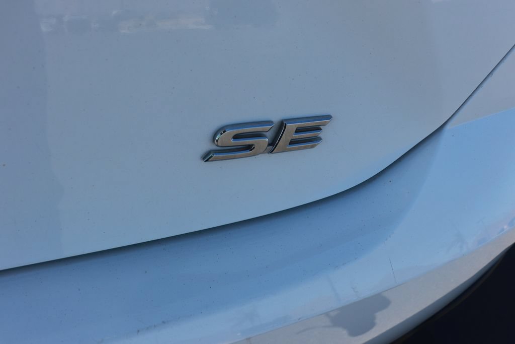 Used 2025 Toyota Camry SE FWD image 7