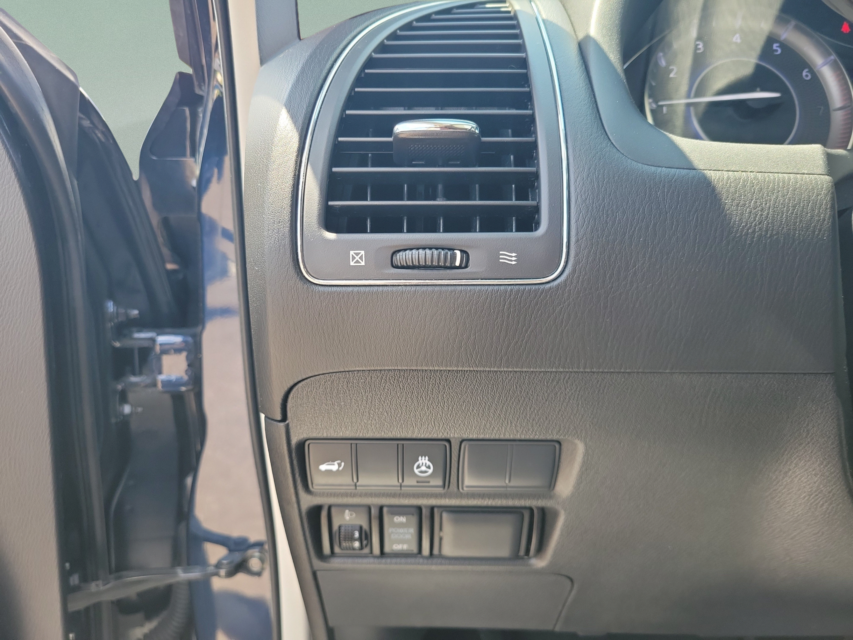 Used 2019 INFINITI QX80 Luxe RWD image 13