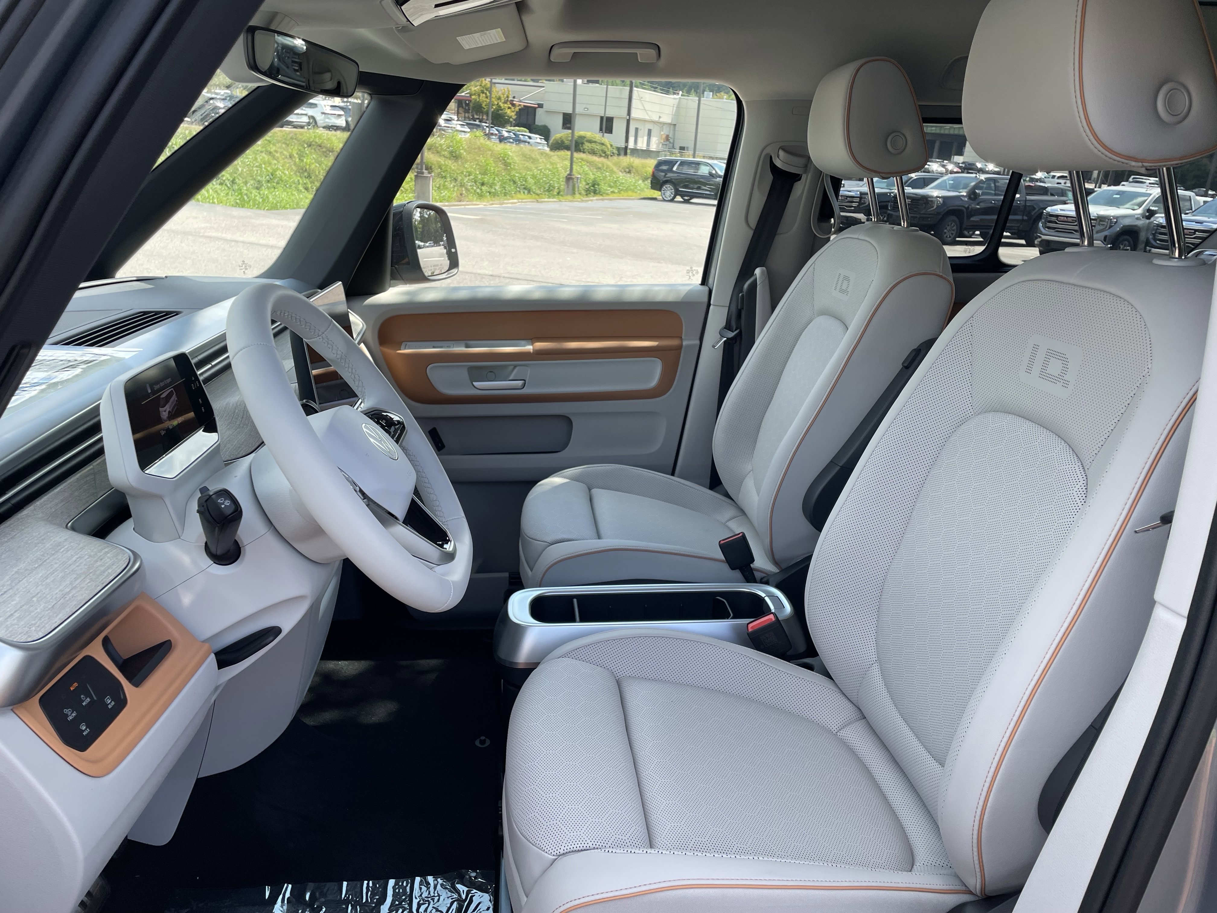 New 2025 Volkswagen ID. Buzz 1st Edition image 13