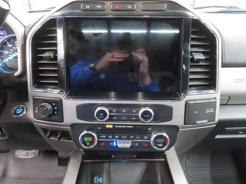 Used 2022 Ford F250 Lariat w/ Black Appearance Pkg AWD/4WD image 16