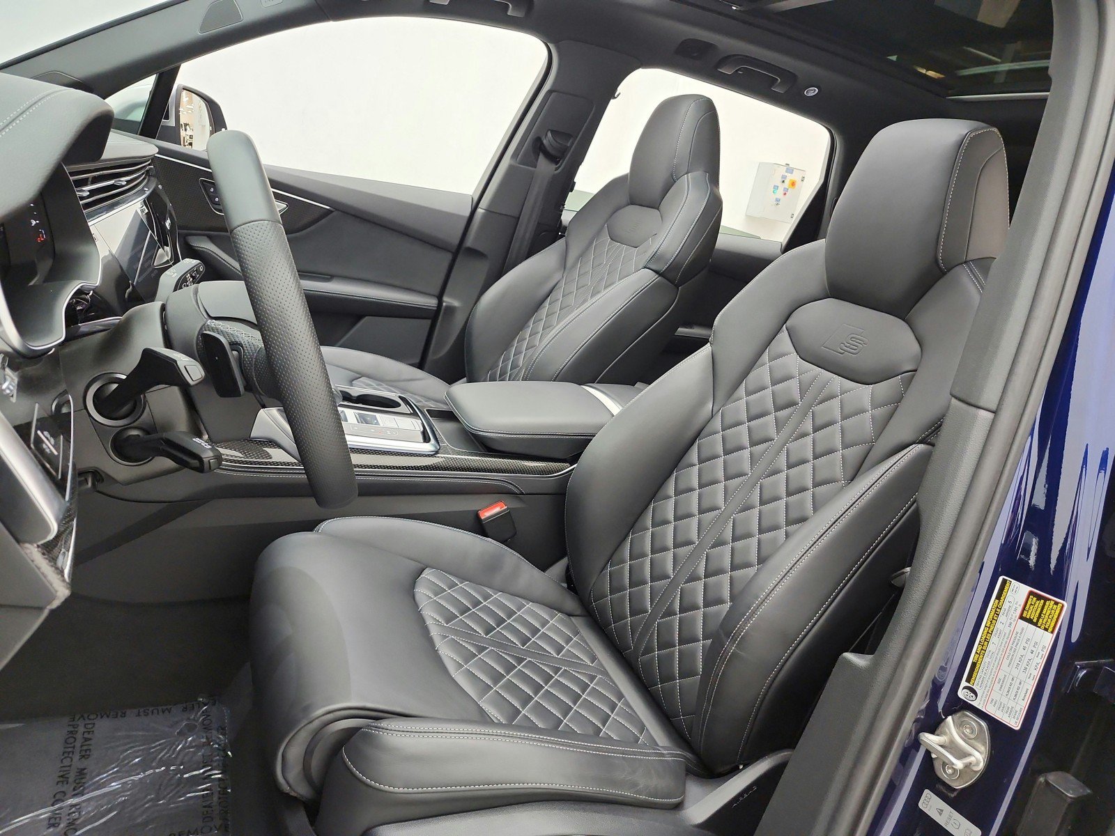Used 2023 Audi SQ7 Premium Plus AWD/4WD image 10