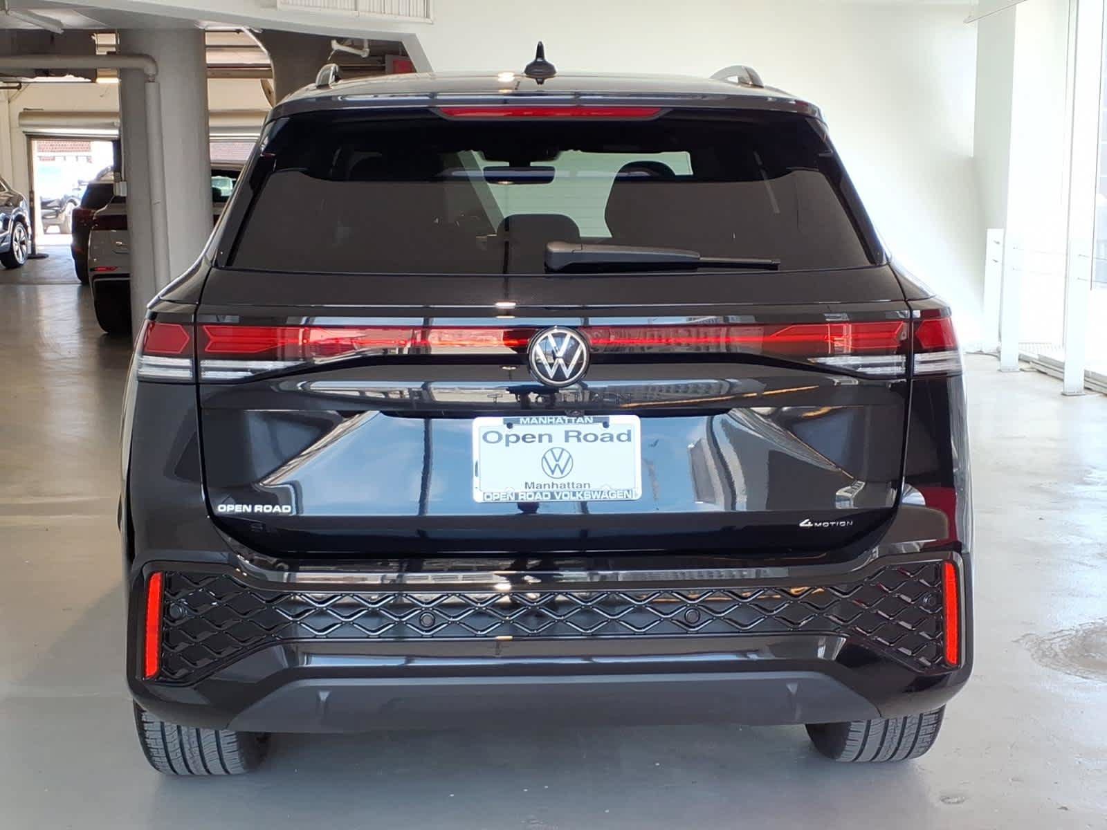 Used 2026 Volkswagen Tiguan SE R-Line AWD/4WD image 5