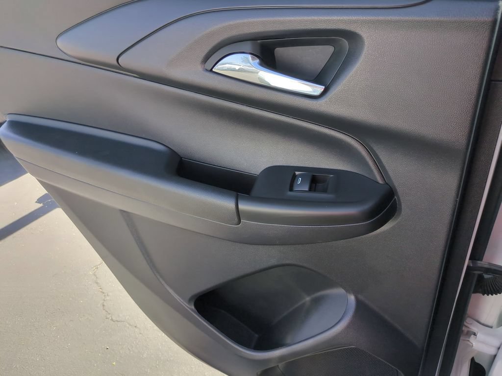Used 2025 Chevrolet TrailBlazer LT AWD/4WD image 25