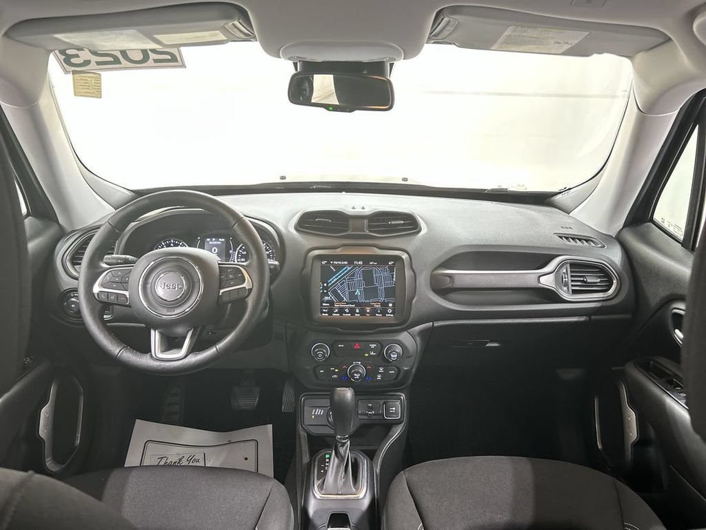 Used 2023 Jeep Renegade Latitude w/ Premium Group AWD/4WD image 19