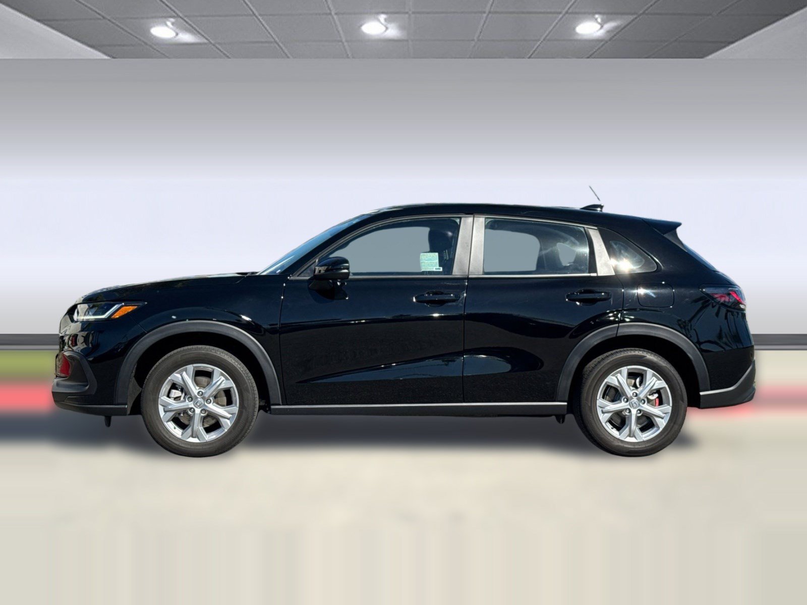 Certified 2025 Honda HR-V LX image 2