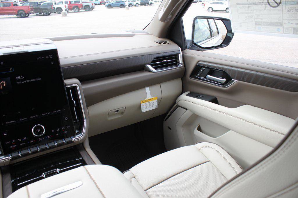 New 2026 GMC Yukon Denali w/ Denali Reserve Package image 9