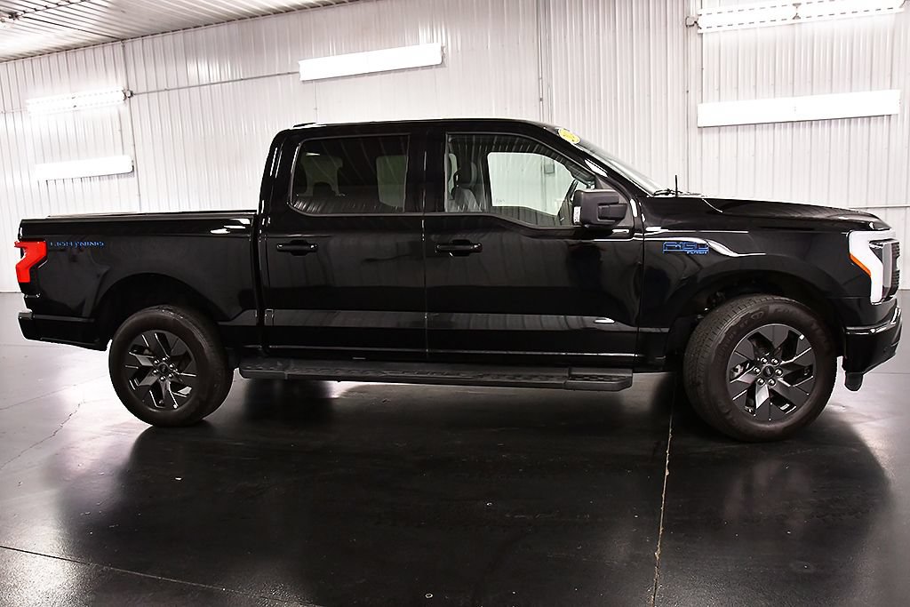 Used 2024 Ford F150 Lightning Flash AWD/4WD image 8