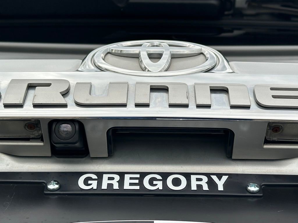 Used 2023 Toyota 4Runner Limited AWD/4WD image 18