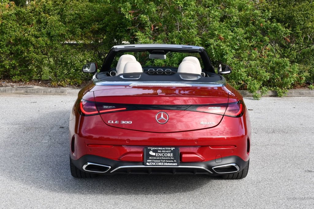 Used 2024 Mercedes-Benz CLE 300 4MATIC Cabriolet image 41