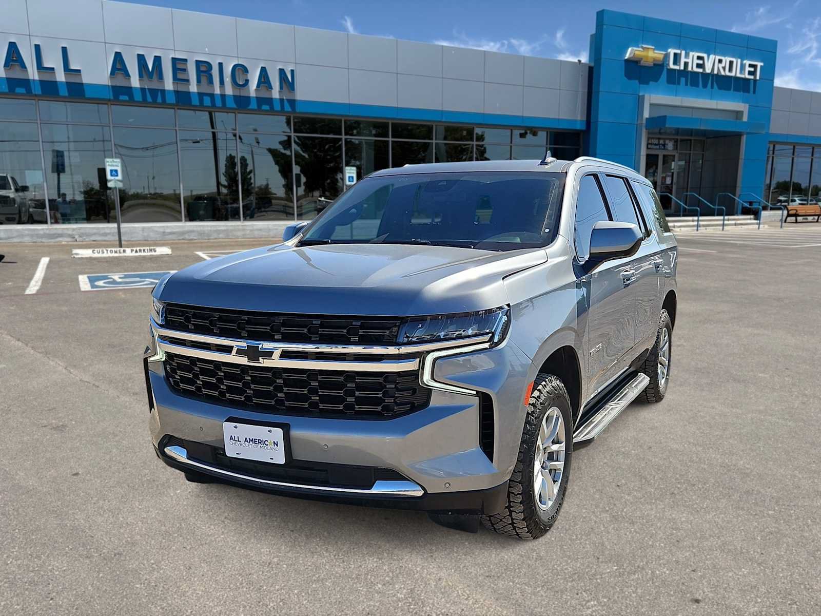 Used 2023 Chevrolet Tahoe LS RWD image 1