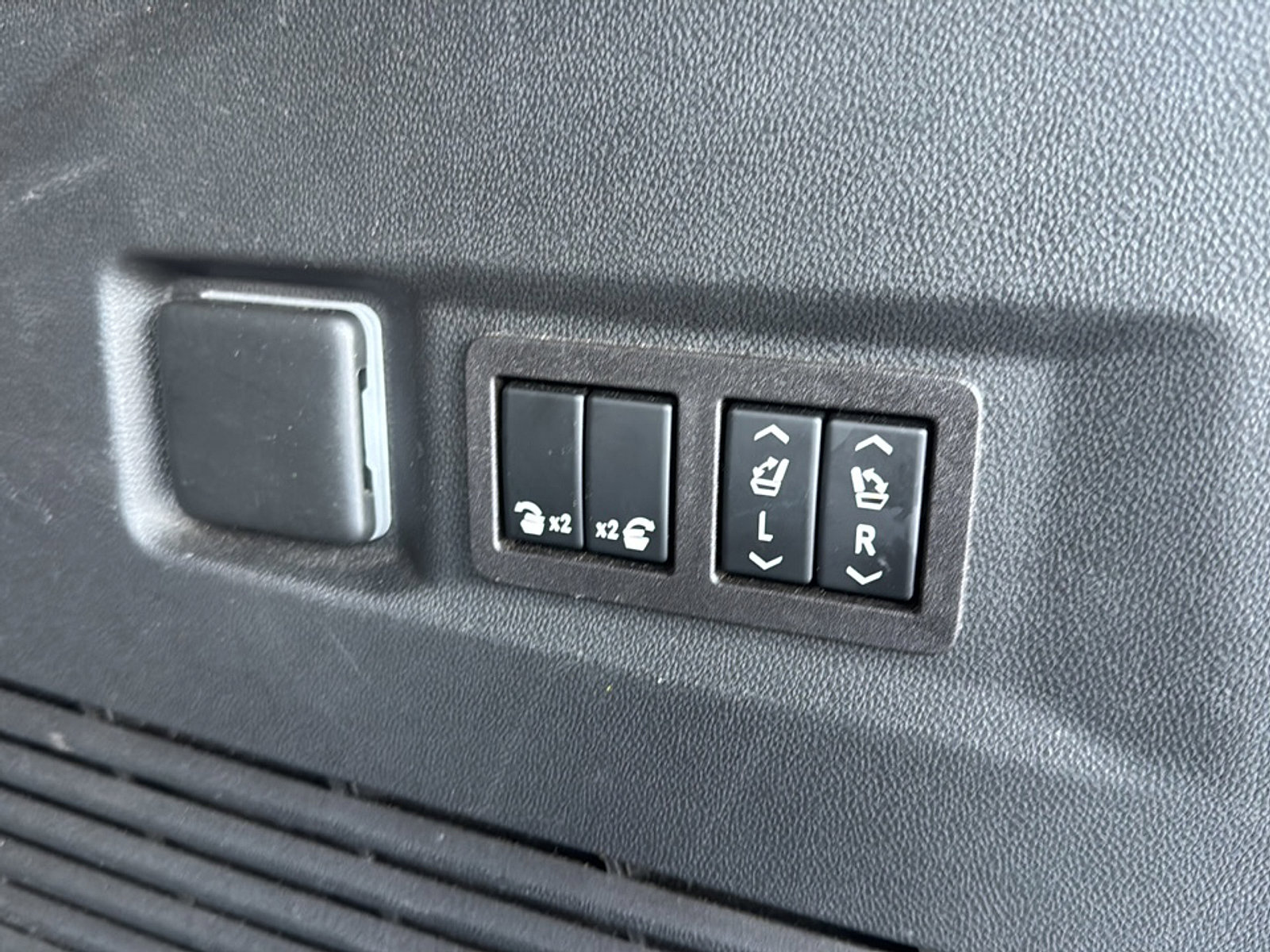 Certified 2023 Chevrolet Tahoe Premier image 38