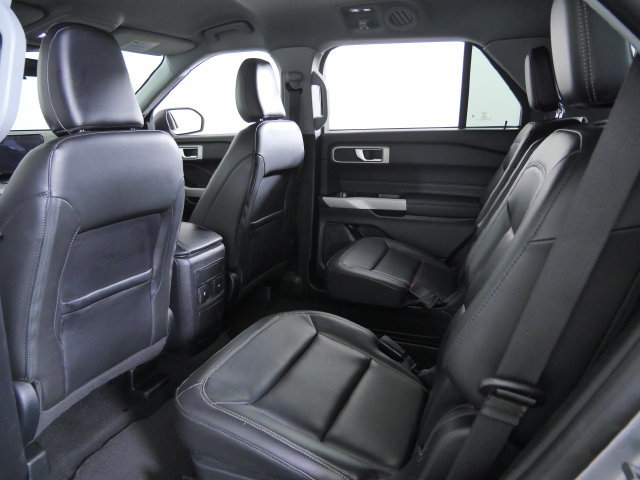 Certified 2024 Ford Explorer XLT w/ Equipment Group 202A AWD/4WD image 16