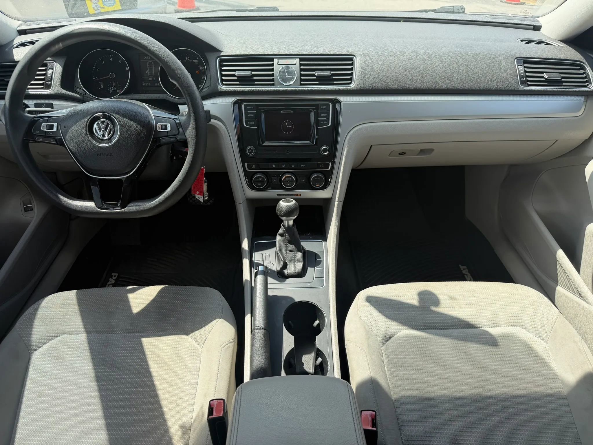 Used 2016 Volkswagen Passat 1.8T S FWD image 7