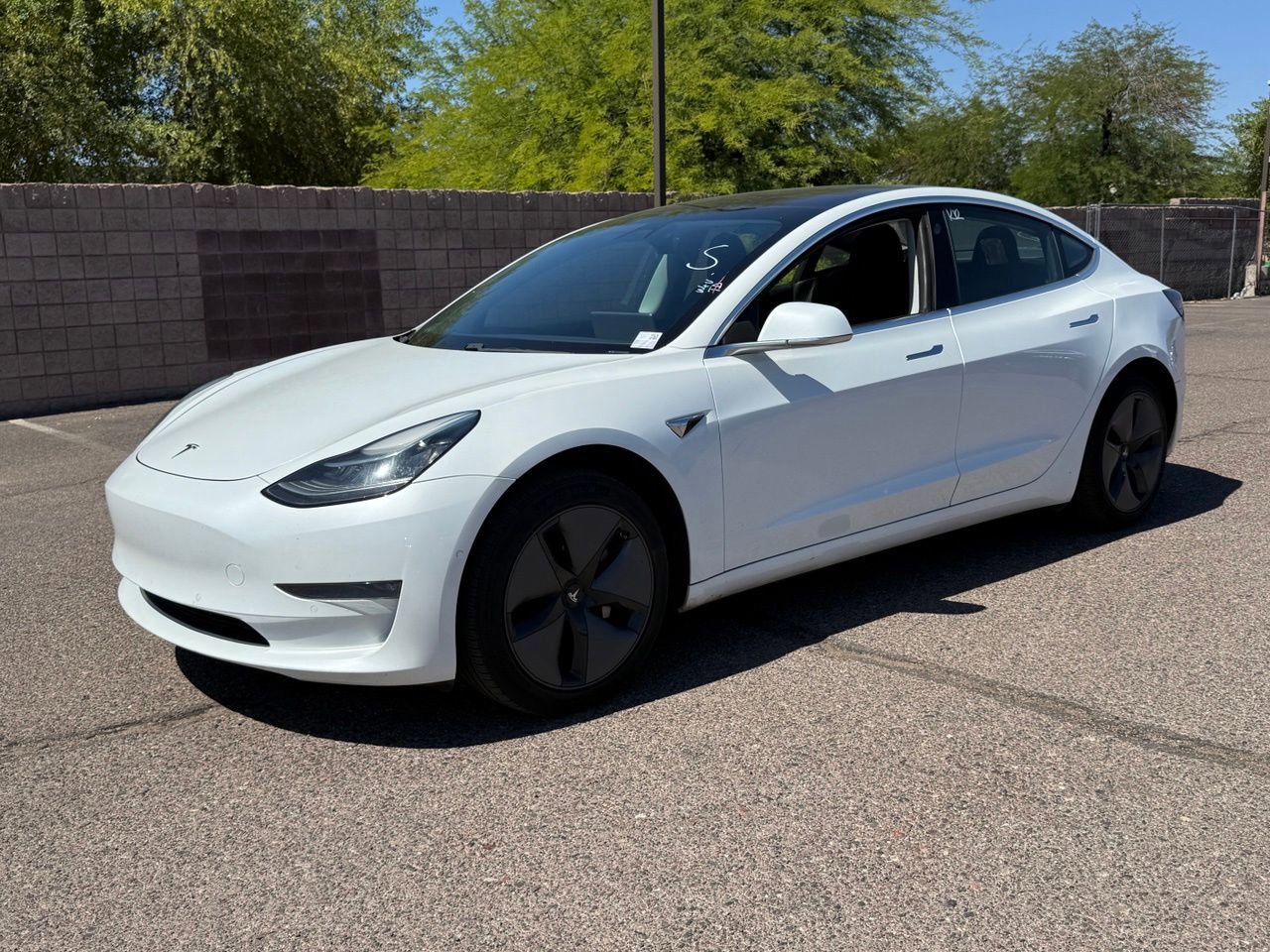 Used 2018 Tesla Model 3 Long Range RWD image 1