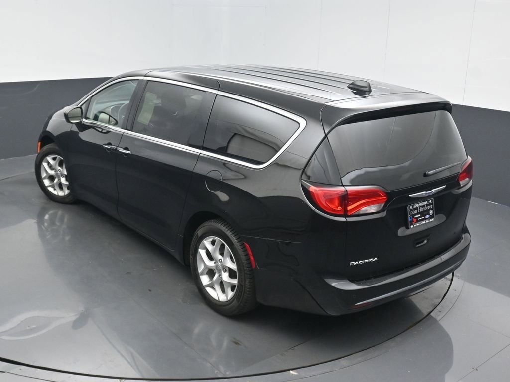 Used 2019 Chrysler Pacifica Touring Plus w/ Advanced Safetytec Group FWD image 42