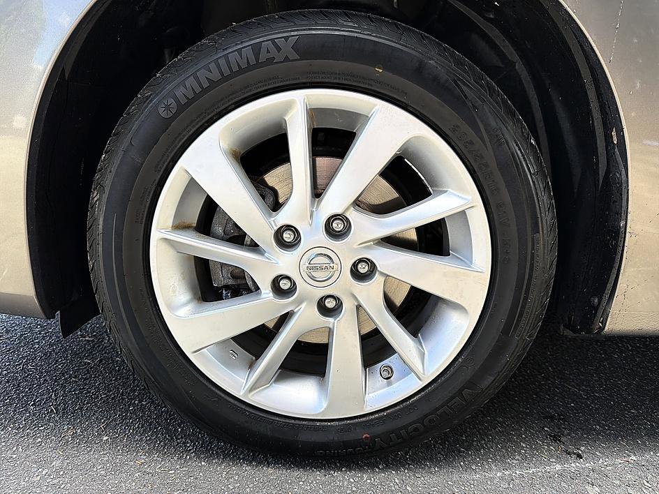 Used 2015 Nissan Sentra SV w/ Style Package image 8