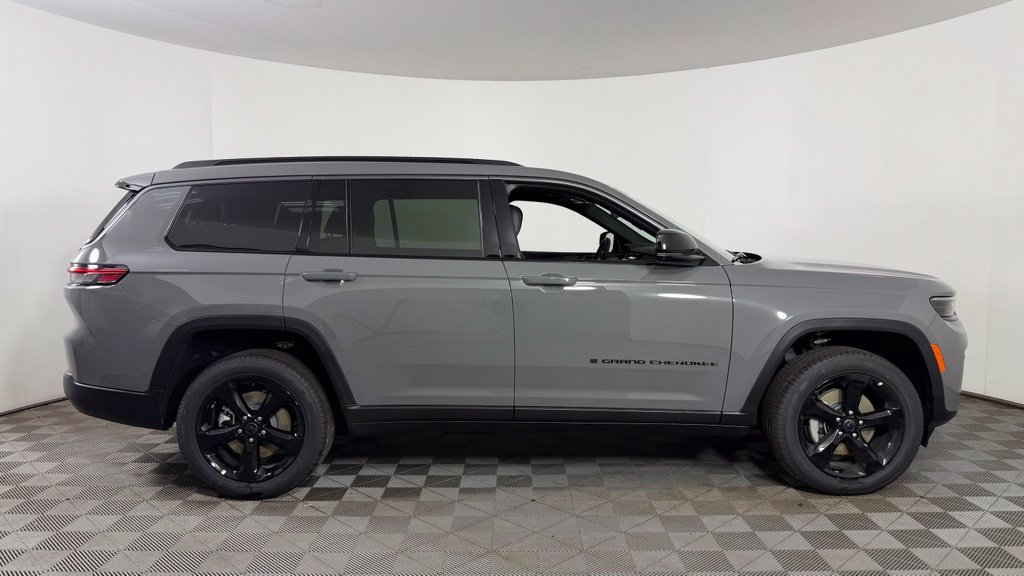 New 2027 Jeep Grand Cherokee L Limited AWD/4WD image 8