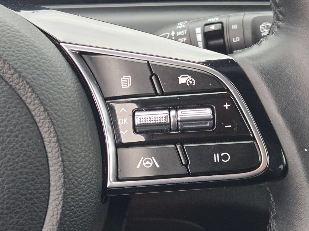 Used 2025 Kia Seltos S FWD image 38