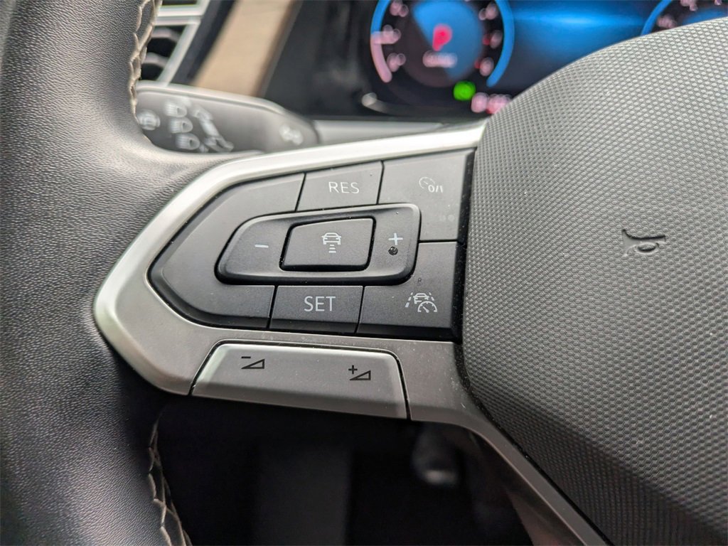 Used 2024 Volkswagen Atlas SE image 14