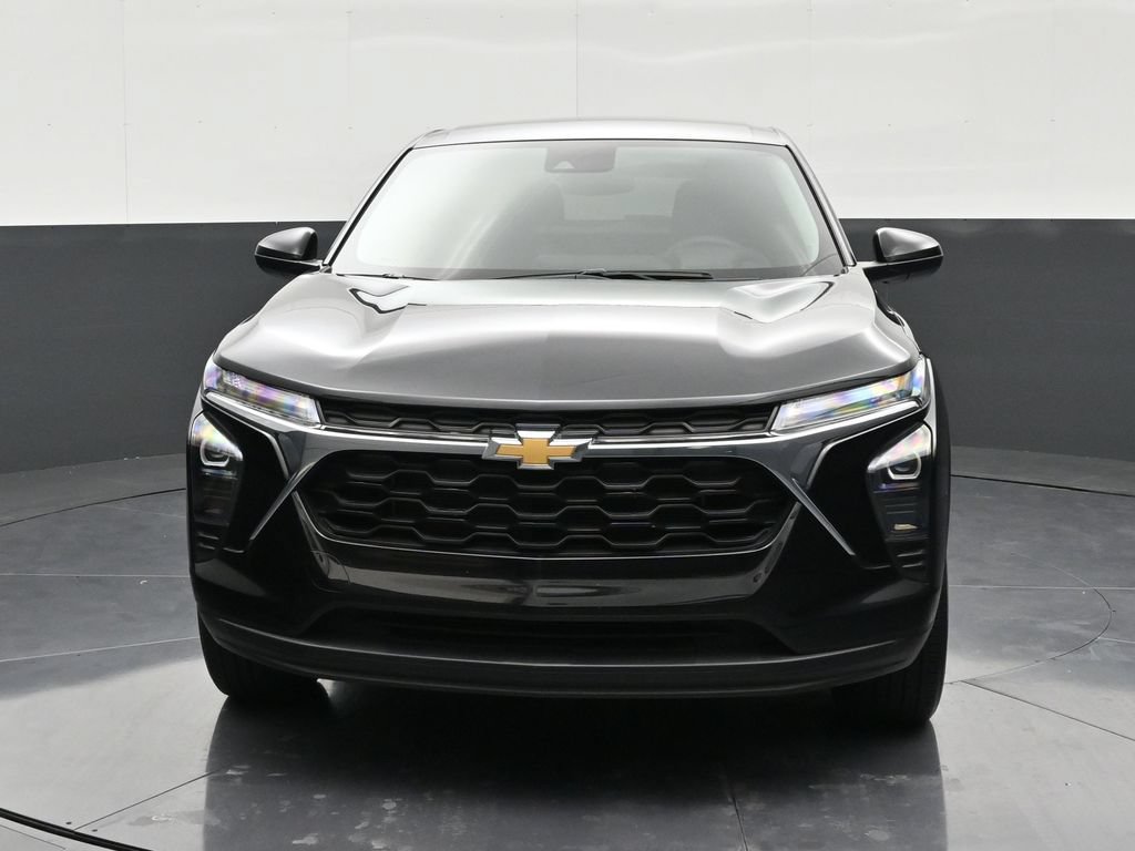 Used 2024 Chevrolet Trax LS w/ LS Convenience Package FWD image 8