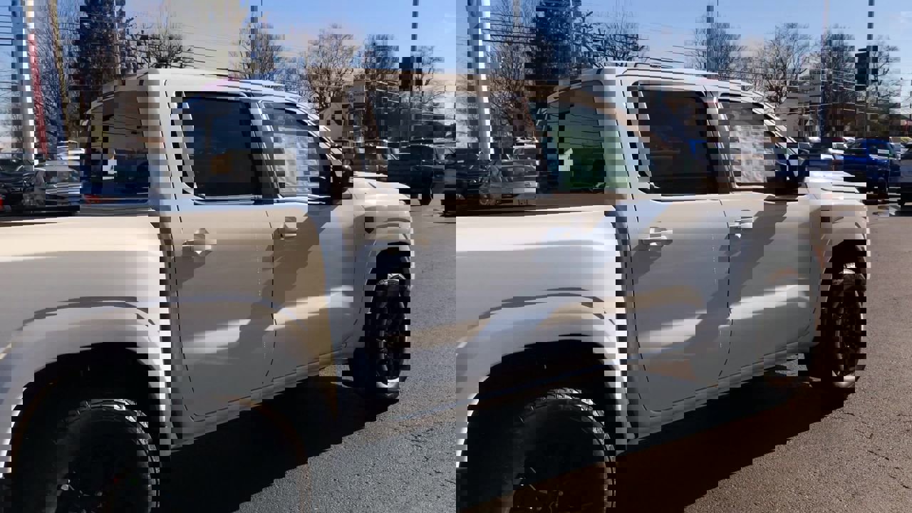 New 2026 Nissan Frontier SV w/ SV Convenience Package image 8