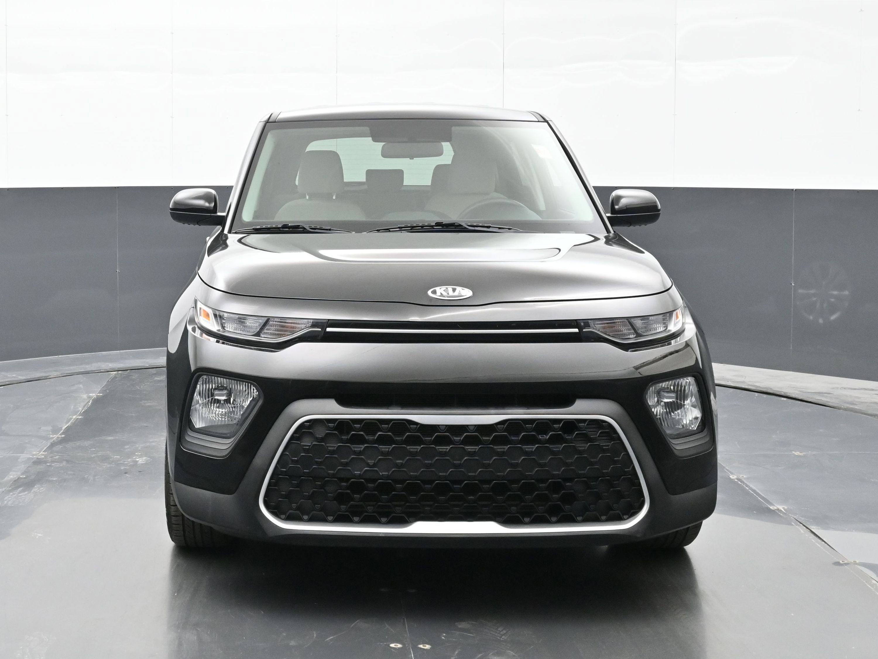 Used 2020 Kia Soul LX FWD image 3