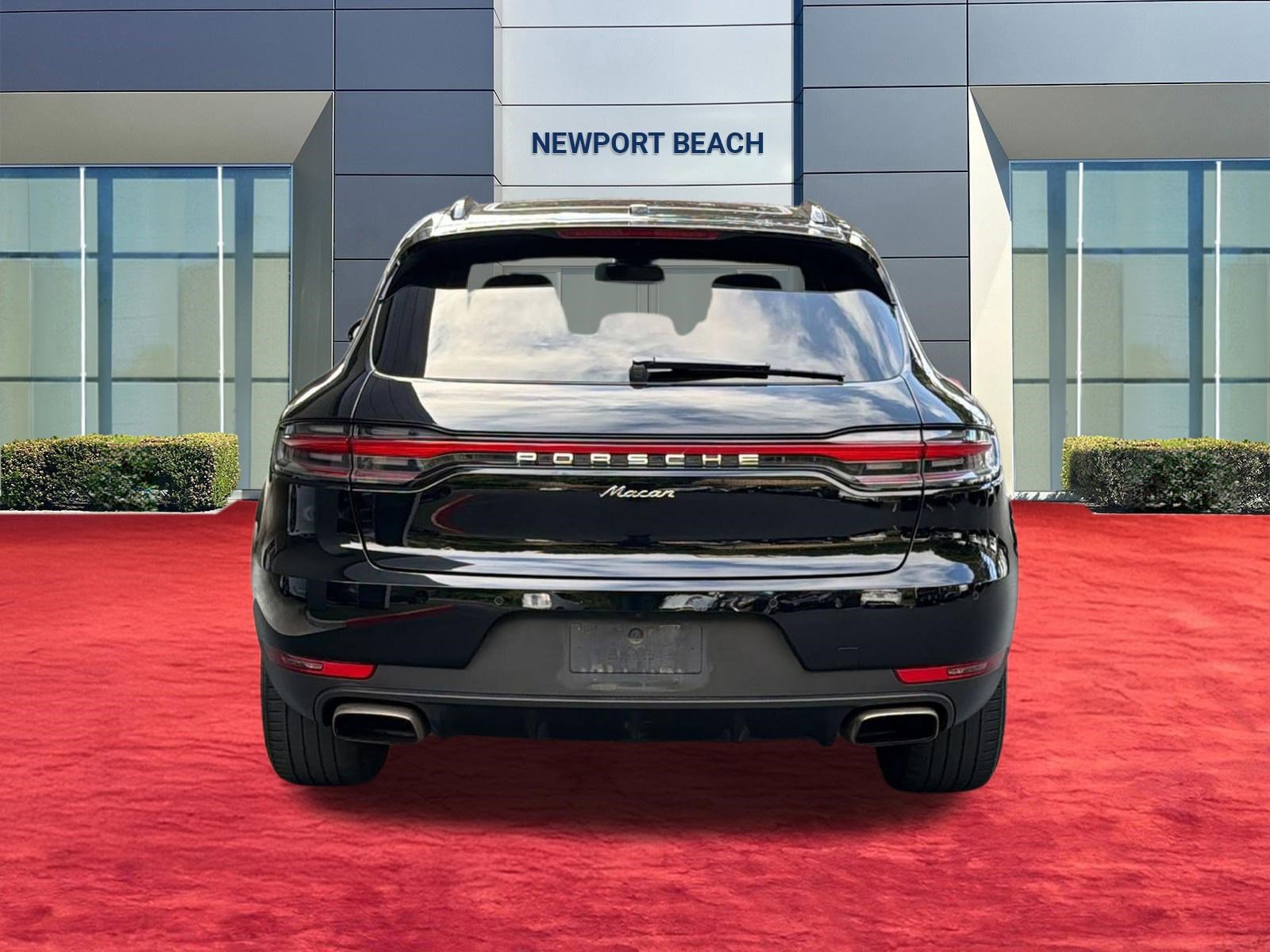 Used 2020 Porsche Macan AWD/4WD image 10