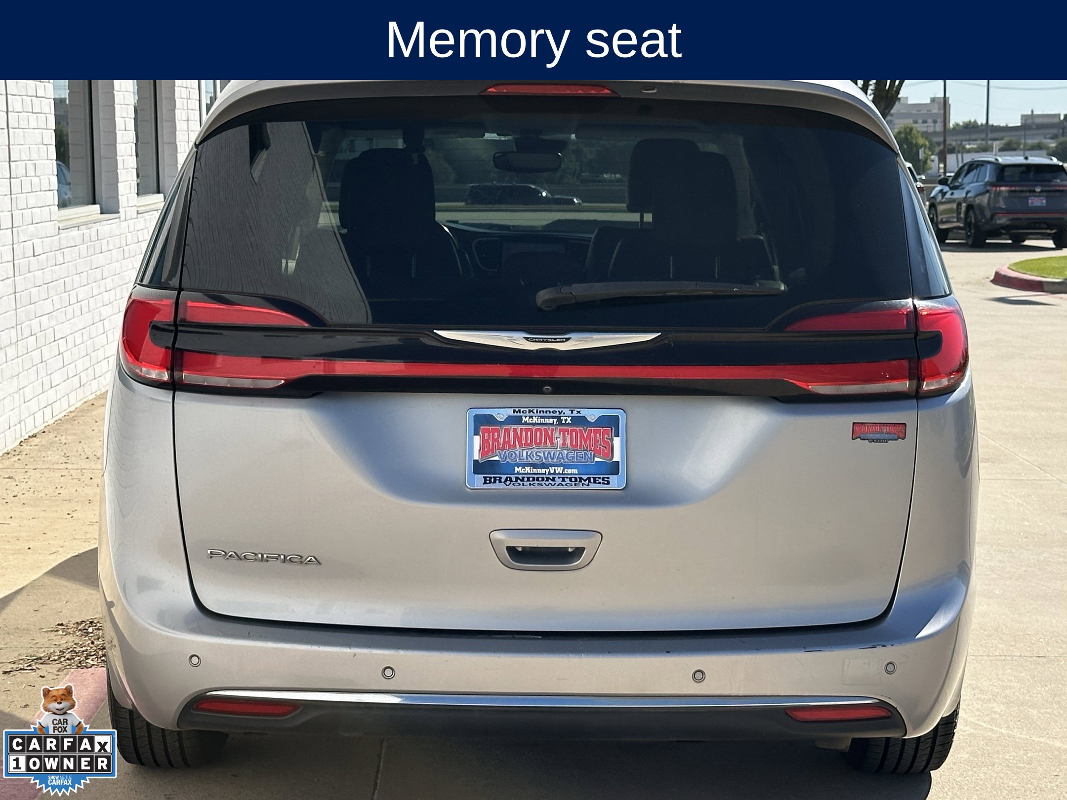 Used 2021 Chrysler Pacifica Touring-L FWD image 8
