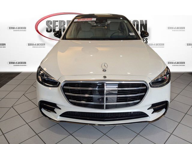 Used 2023 Mercedes-Benz S 500 4MATIC image 2