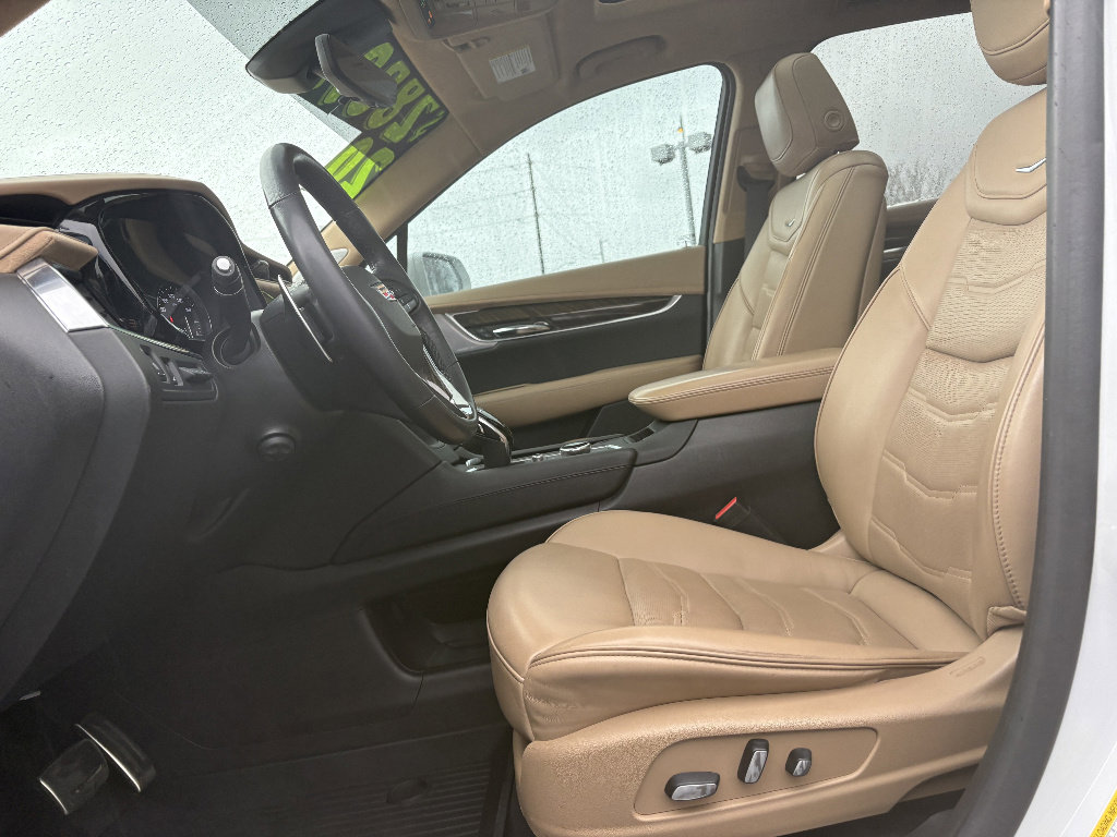 Used 2020 Cadillac XT6 Sport w/ Platinum Package image 18