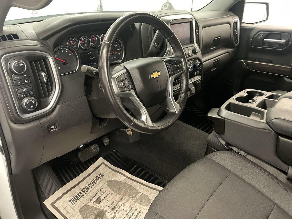 Used 2022 Chevrolet Silverado 1500 LT AWD/4WD image 4