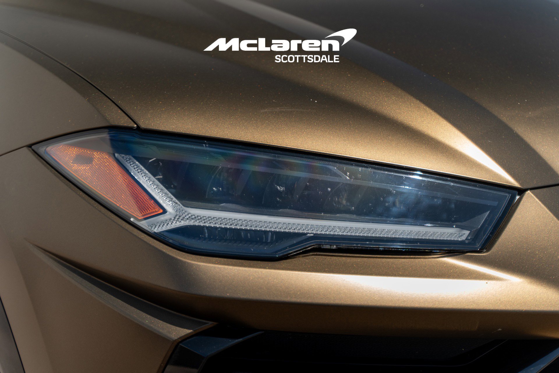 Used 2021 Lamborghini Urus AWD/4WD image 23