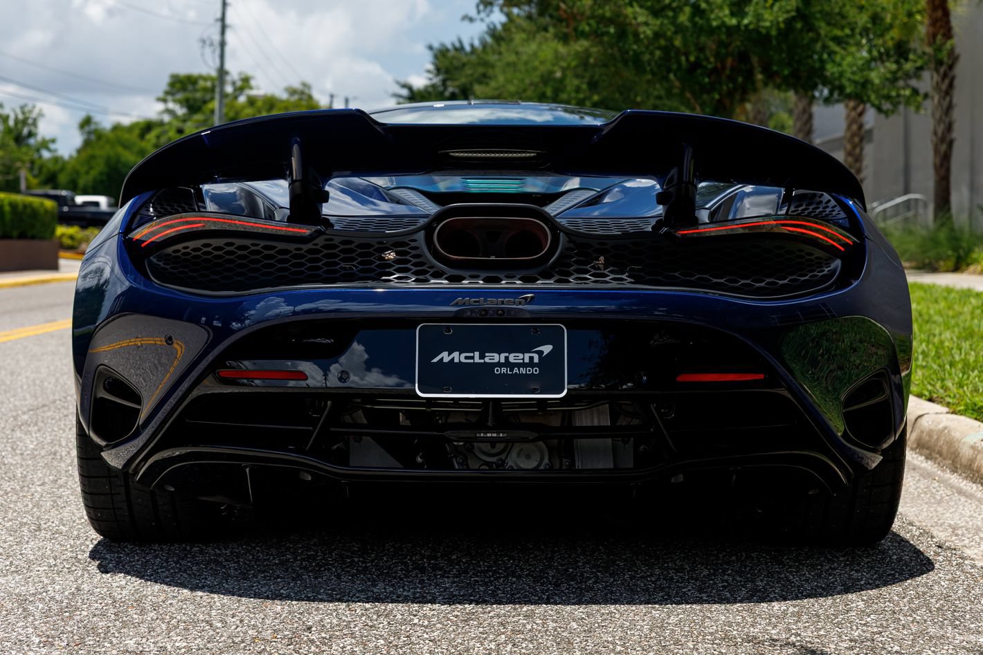 Used 2025 McLaren 750S RWD image 29