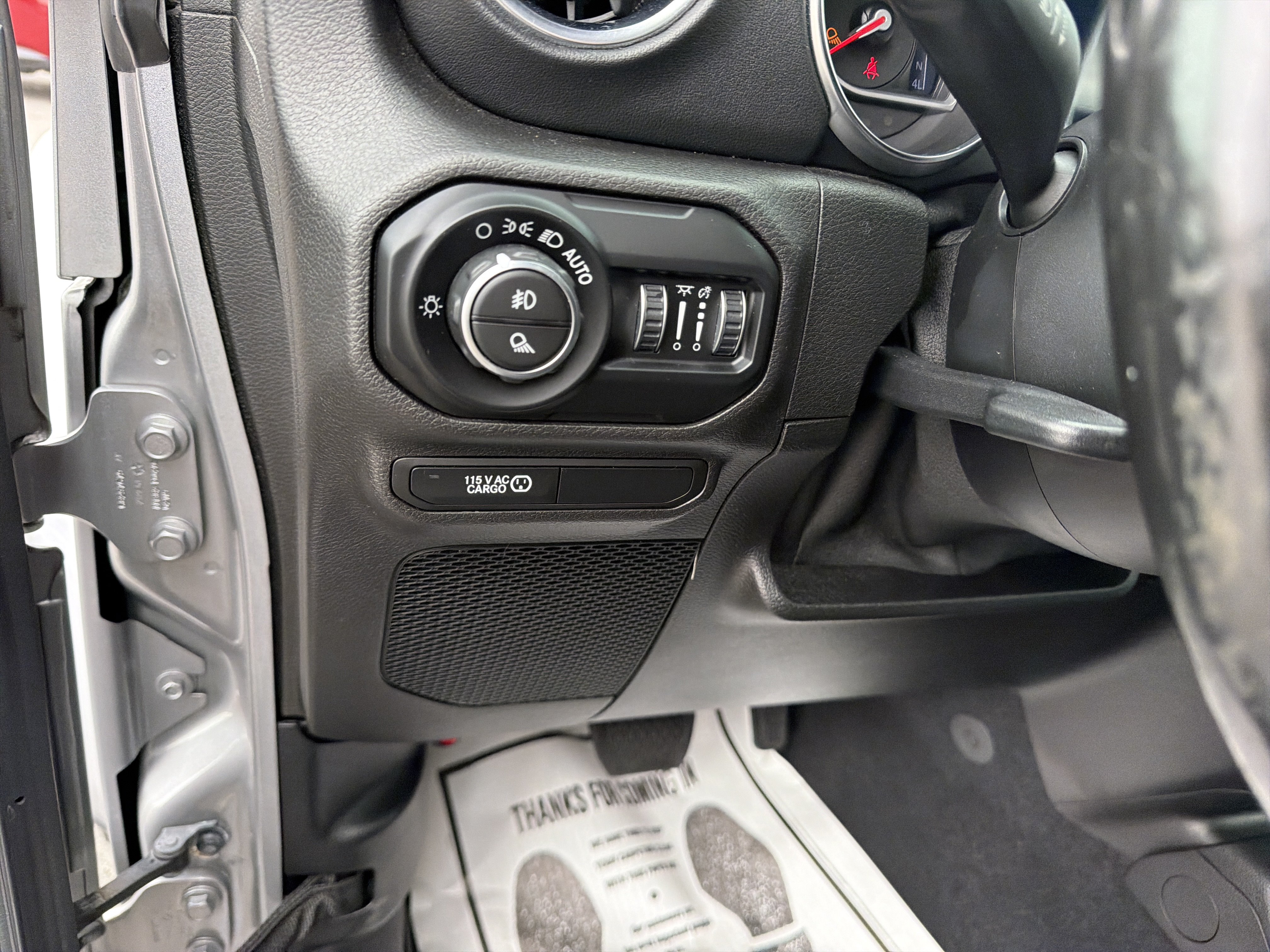 Used 2020 Jeep Gladiator Rubicon AWD/4WD image 19