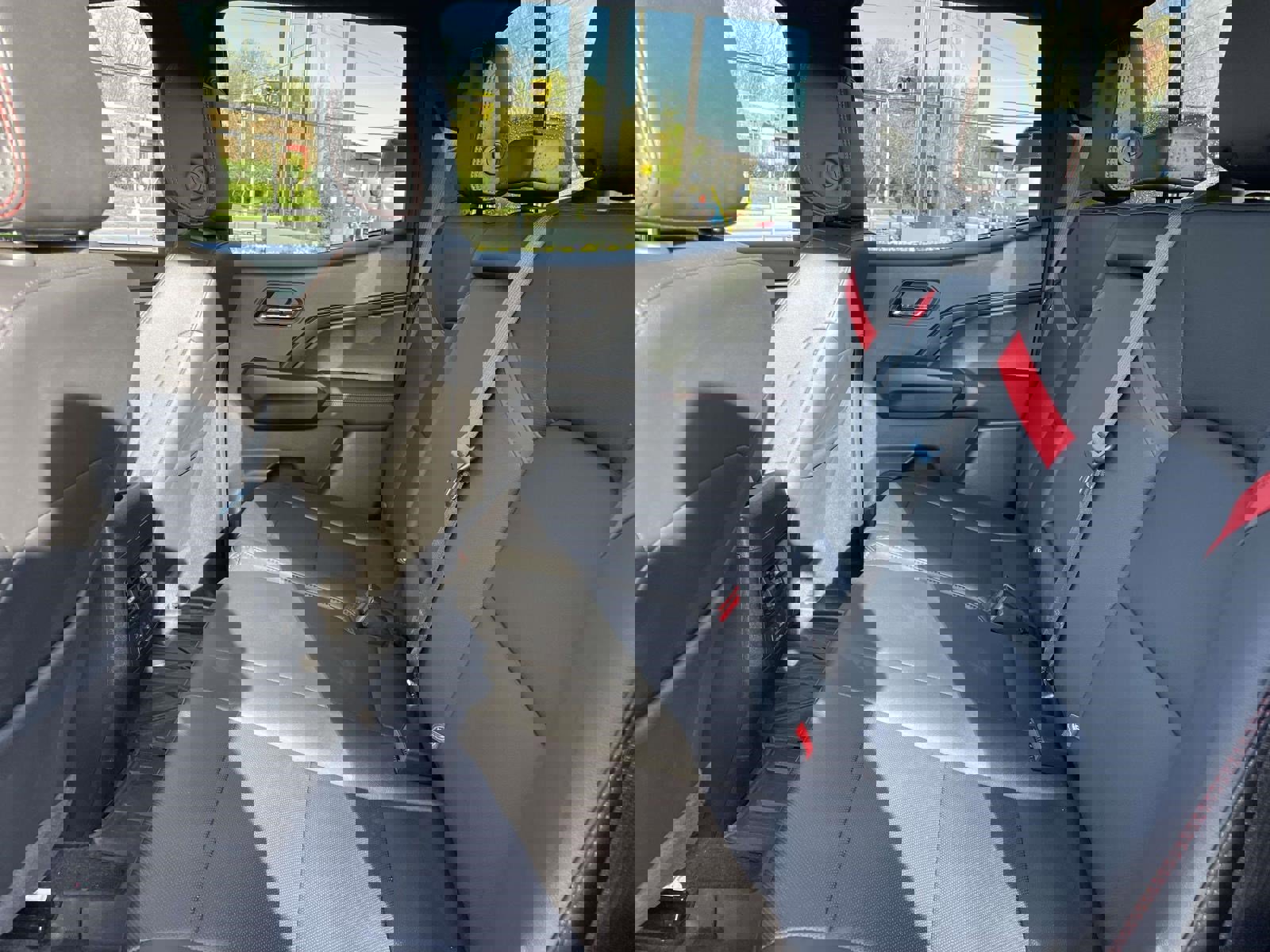 Used 2025 Chevrolet Colorado Z71 w/ Technology Package image 15