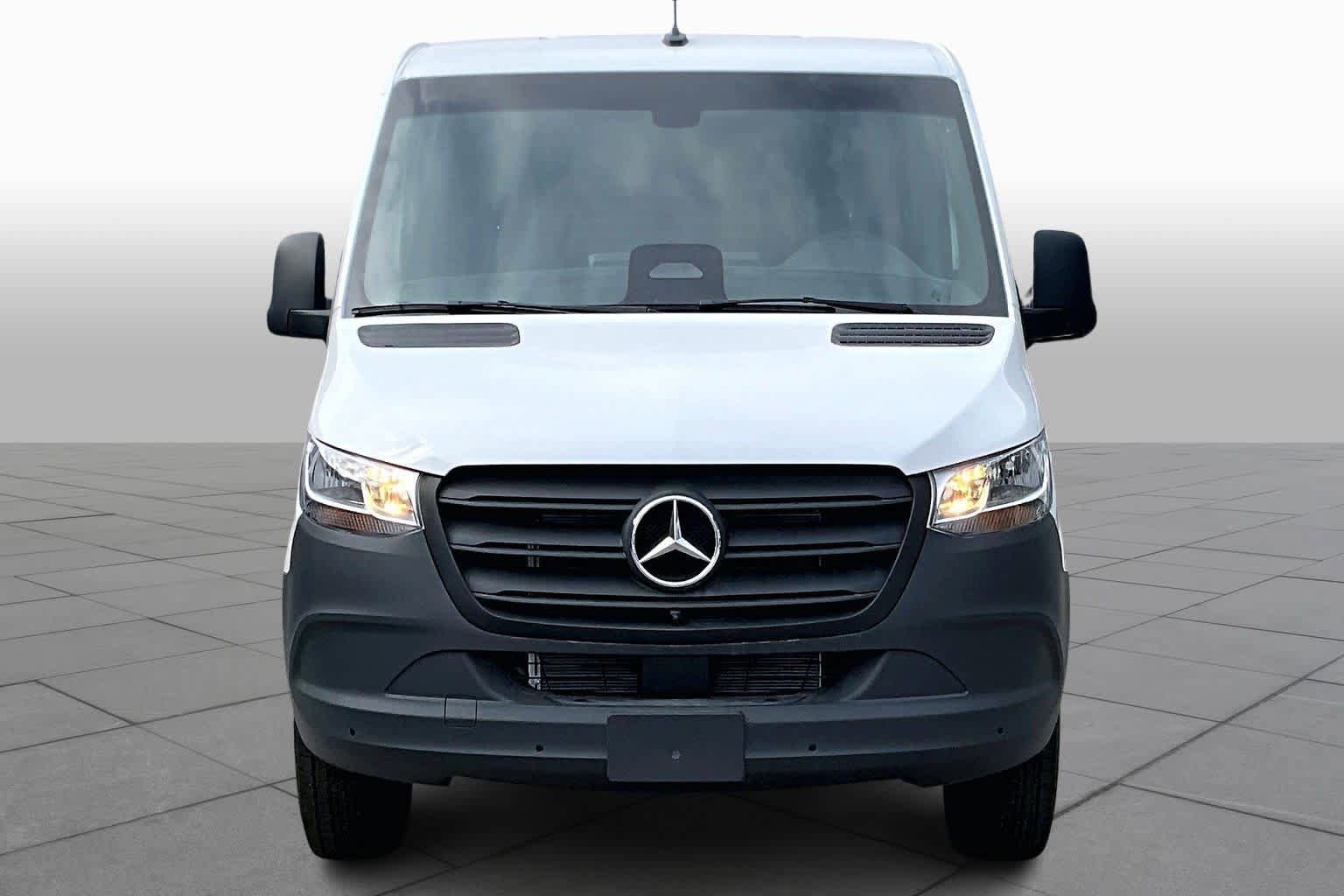 New 2025 Mercedes-Benz Sprinter 2500 image 3