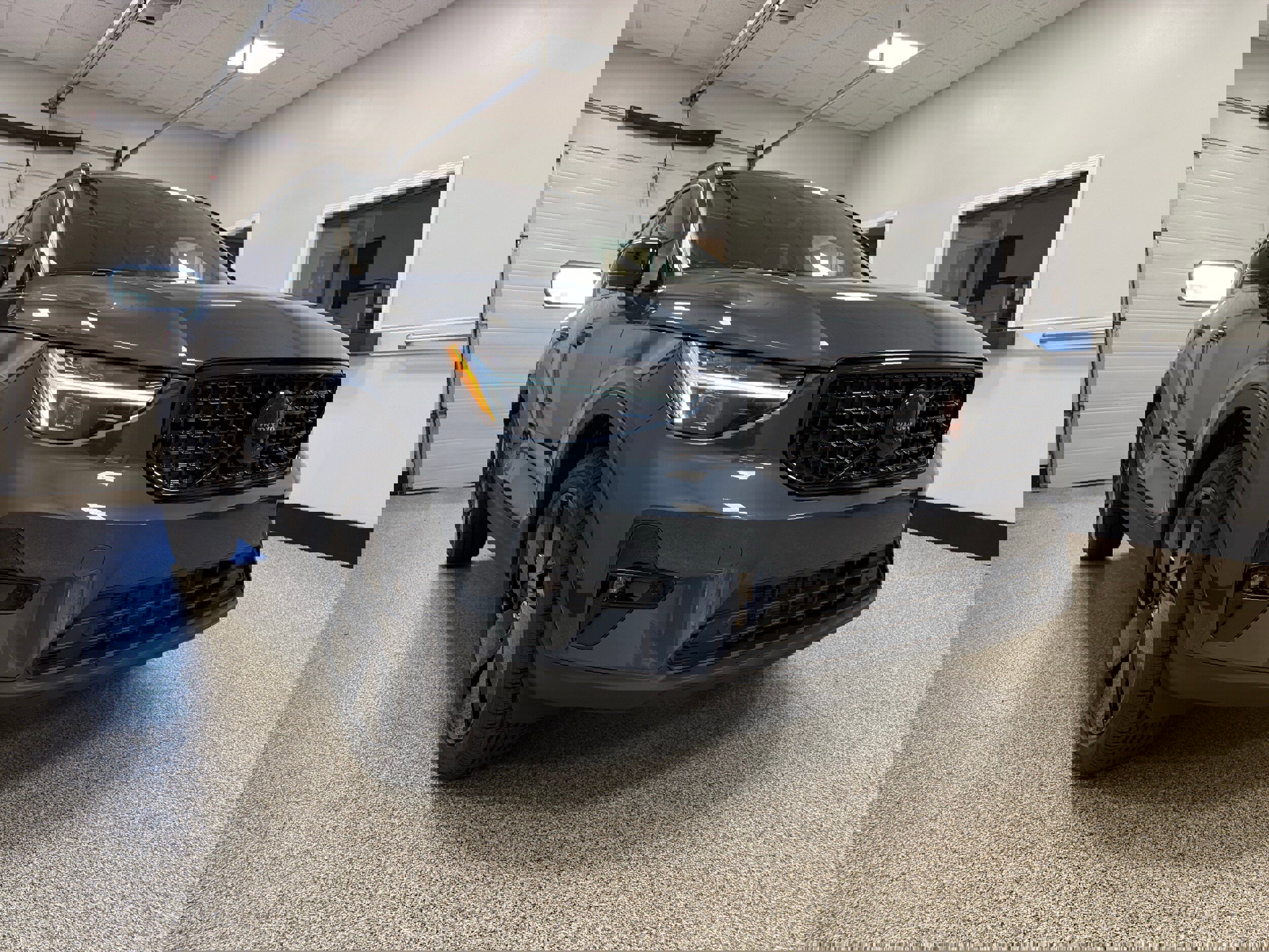 New 2026 Volvo XC40 B5 Ultra w/ Protection Package Premier image 5