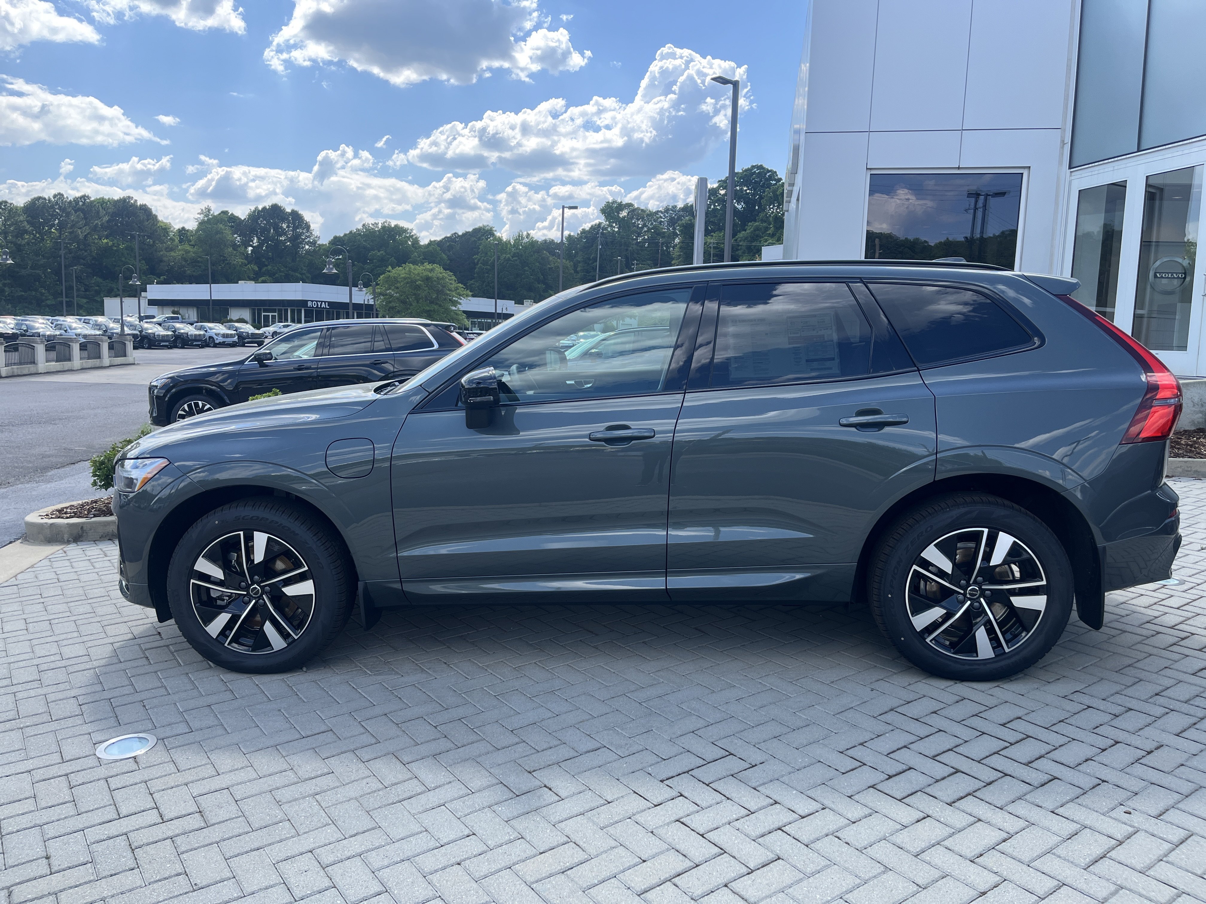 New 2026 Volvo XC60 T8 Core w/ Protection Package Premier AWD/4WD image 2