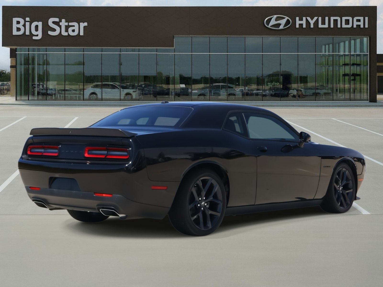 Used 2022 Dodge Challenger R/T w/ Blacktop Package image 4