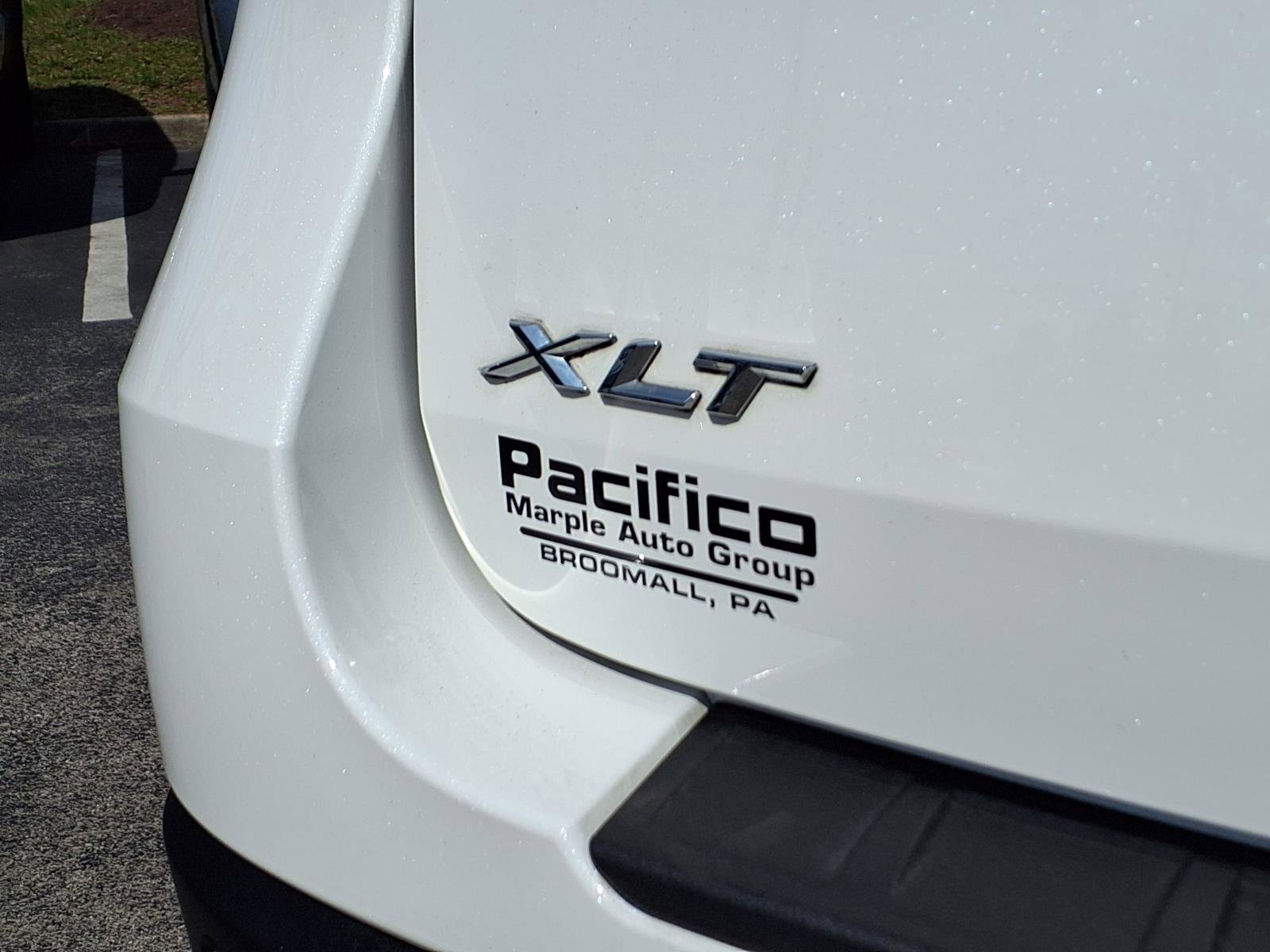 Certified 2022 Ford Explorer XLT w/ Equipment Group 202A image 20